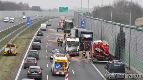 Wypadek na A2 pod Pruszkowem