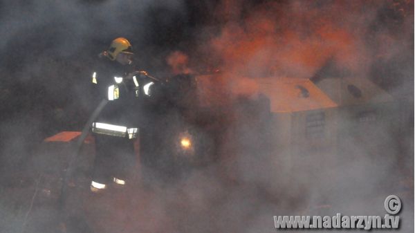 Pożar pojemnika na segregację odpadów