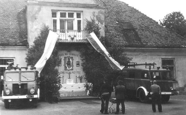 SPOTKANIE HISTORYCZNE