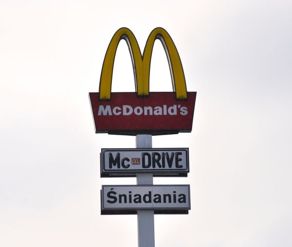 MCDONALDS W NADARZYNIE