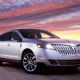 Lincoln MKT - jego przód przypomina ogromniaste usta